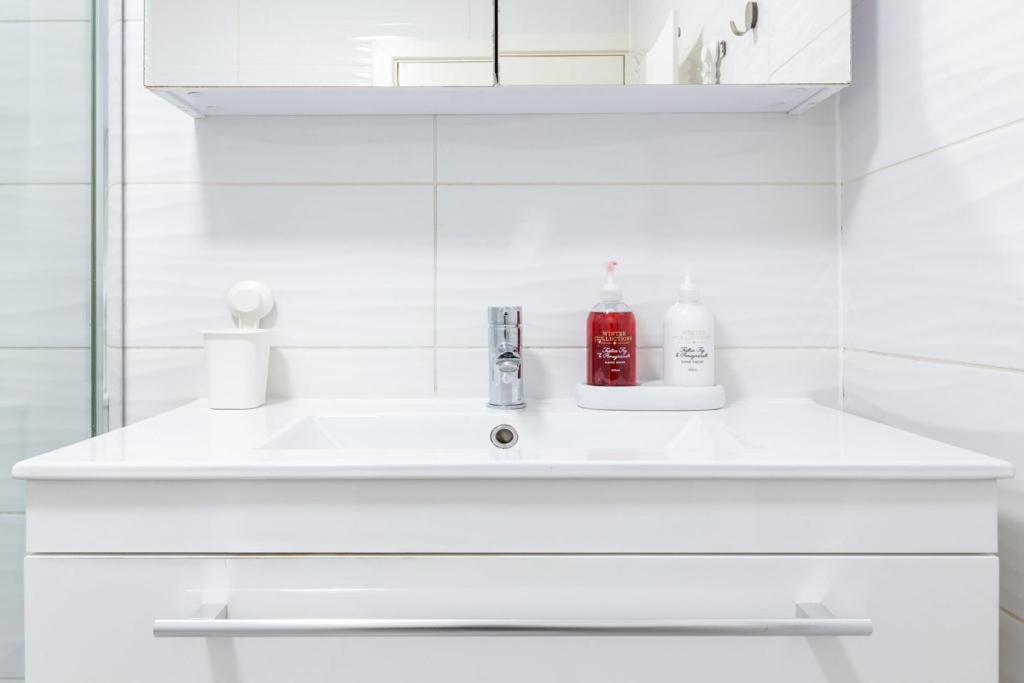 Isleworth Suites - Tw7 Dış mekan fotoğraf