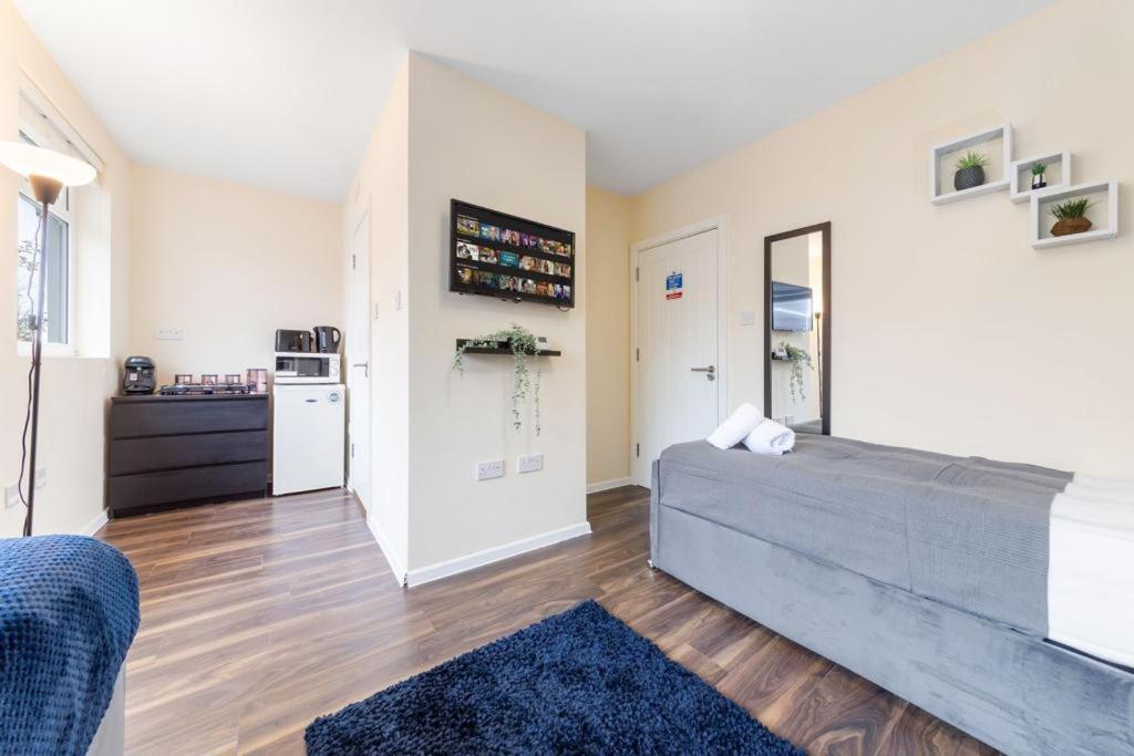 Isleworth Suites - Tw7 Dış mekan fotoğraf