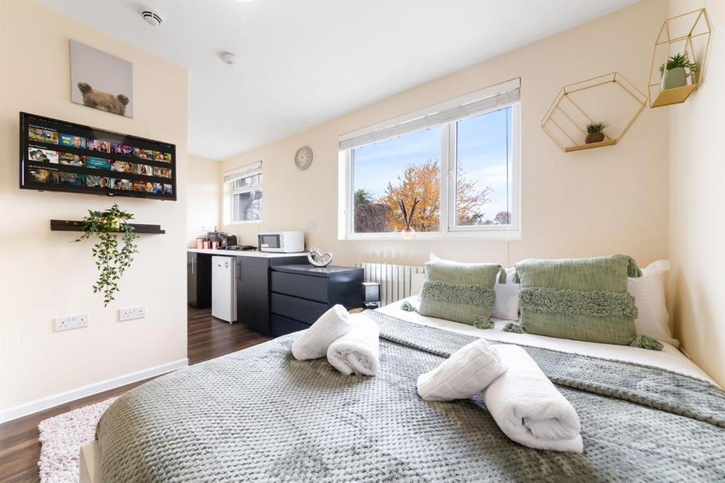 Isleworth Suites - Tw7 Dış mekan fotoğraf