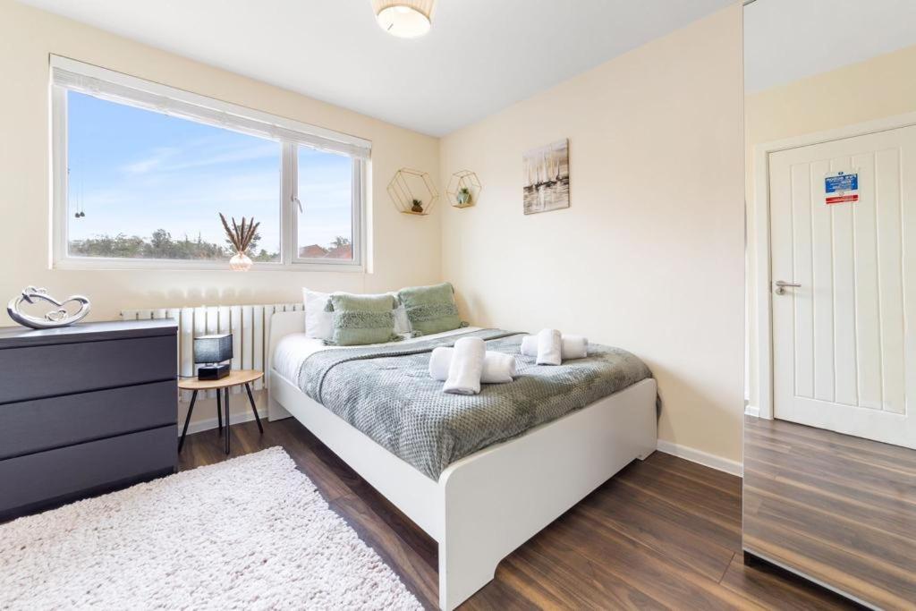 Isleworth Suites - Tw7 Dış mekan fotoğraf